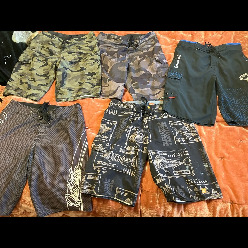 5 Pairs Men’s Board Shorts